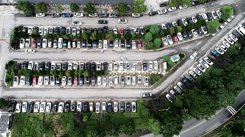 免費停車！大連游客為黃龍洞景區(qū)停車場點贊